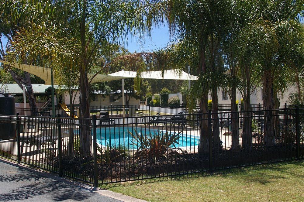 Big4 Moama Holiday Park Exteriör bild